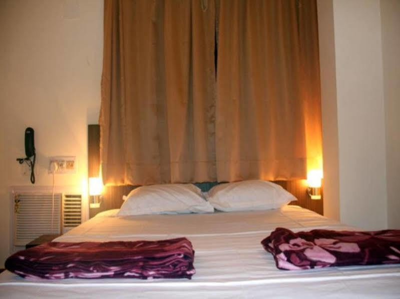 Down Town Guest House Calcutta Exterior foto